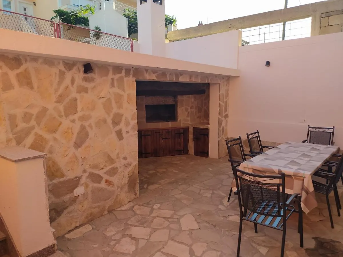 Deluxe Apartment Nika Kaštela 0*,  Croazia