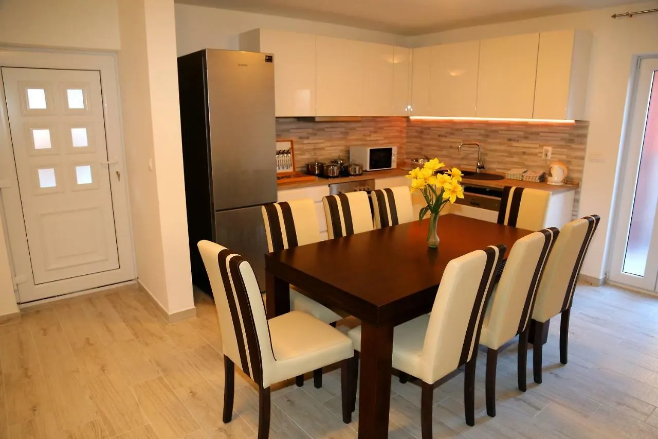 Deluxe Apartment Nika Kaštela
