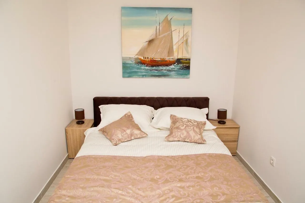 Deluxe Apartment Nika Kaštela